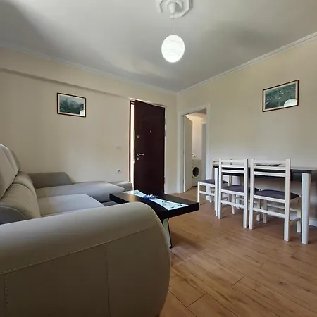 Mandi * Gjirokastër